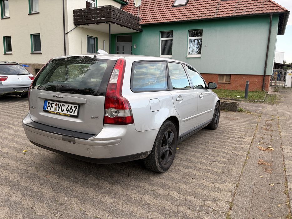 Volvo v 50 an 2007