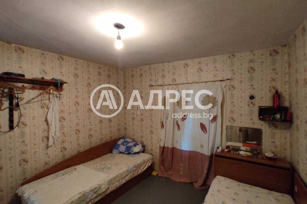 Продава се Къща в Разград, Център - 40 кв.м за 829 €/кв.м - Снимка #3