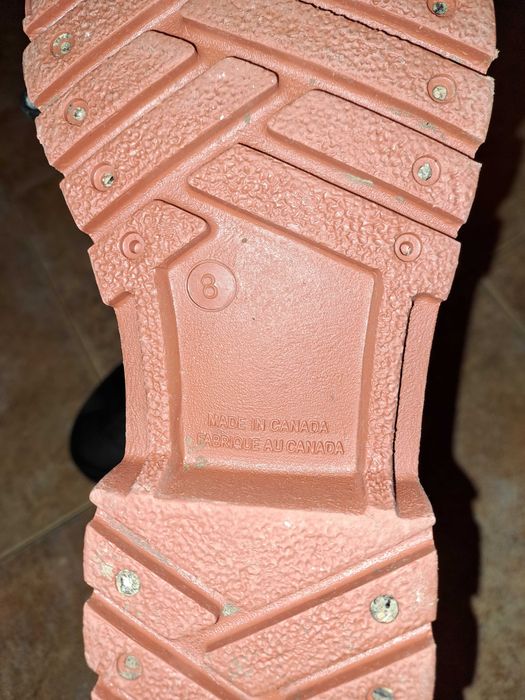 Продавам гумени ботуши