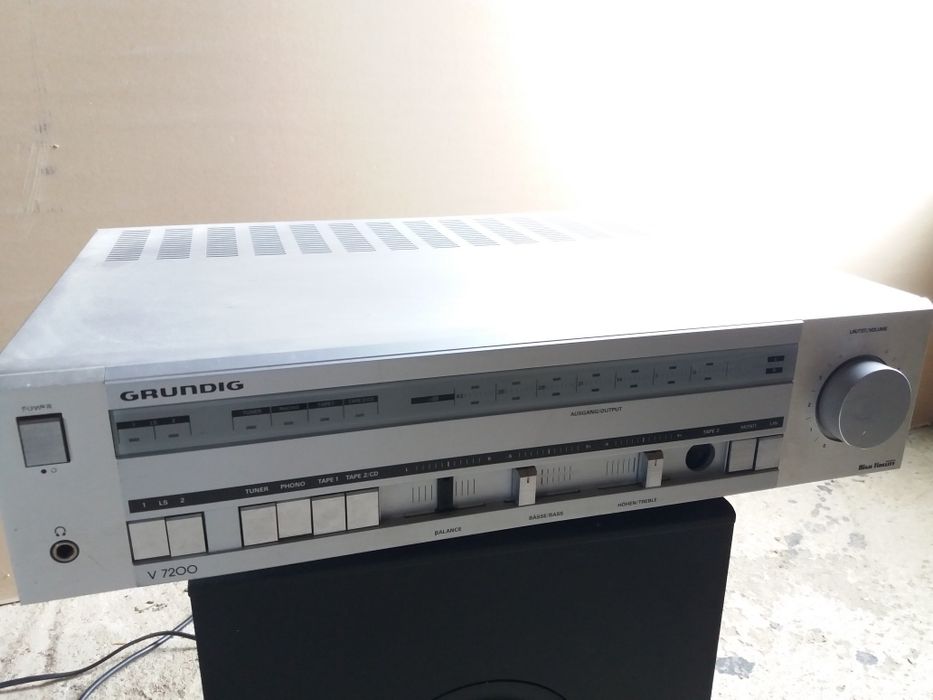luxman R-5030 .Grundig V7200