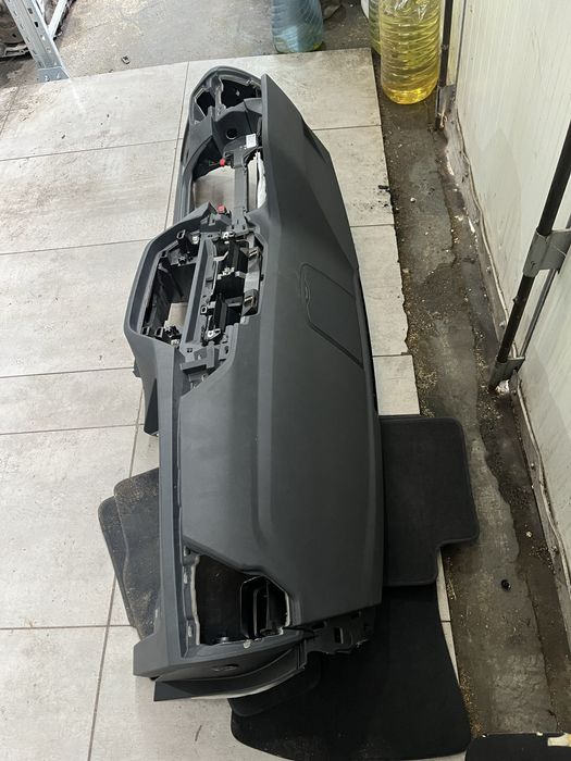 Арматурно табло бмв х3 г01 ( armaturno tablo bmw x3 g01 )