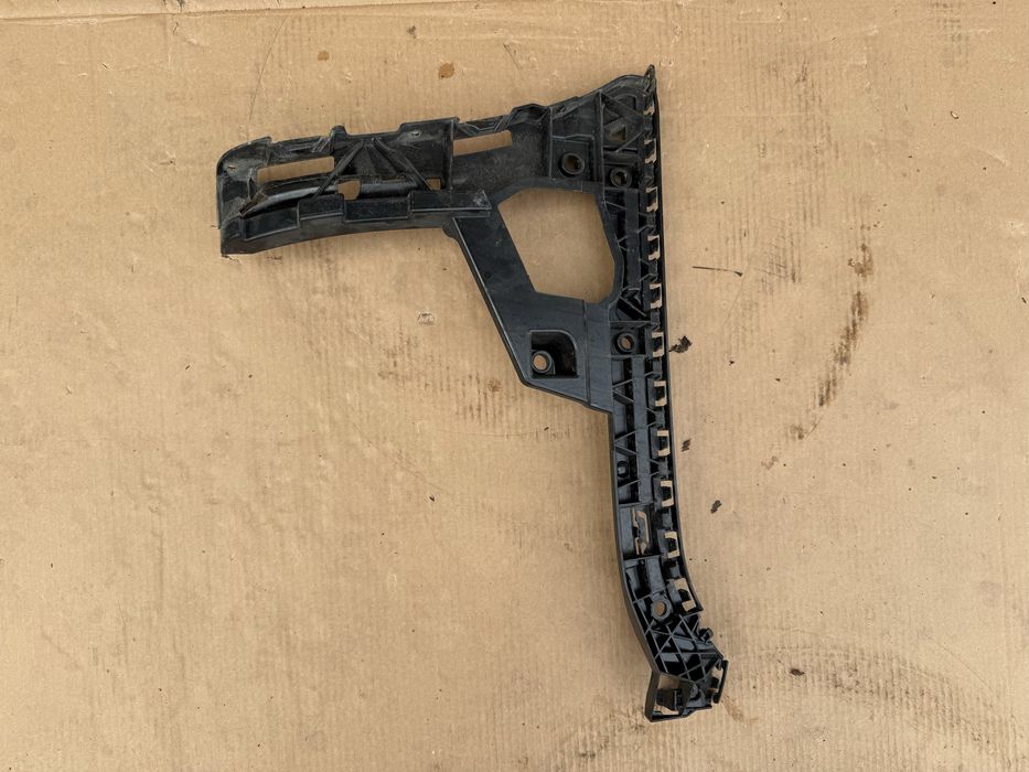 Държач броня Mercedes W213 | 2016/2024