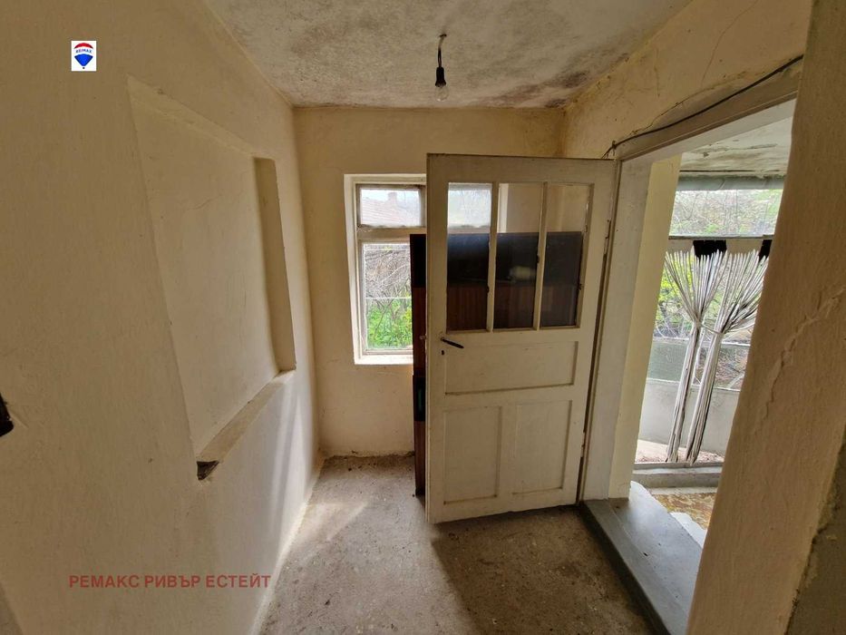 Продава се Къща в с. Тръстеник, Област Русе - 63 кв.м за 221 €/кв.м - Снимка #2