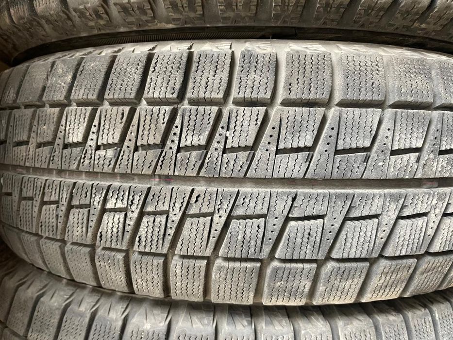 Зимние шины б/у 205/60/16