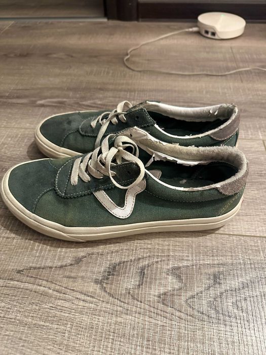 Adidasi Vans Old Skool marimea 42 purtati stare buna