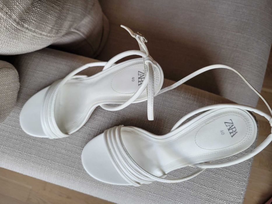 Официални дамски обувки, бял цвят Zara, 40 номер