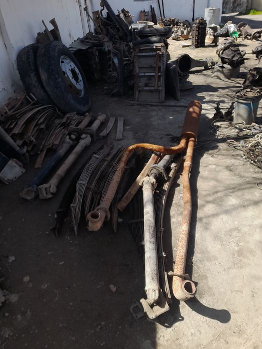 Зил запчастлар сотилади