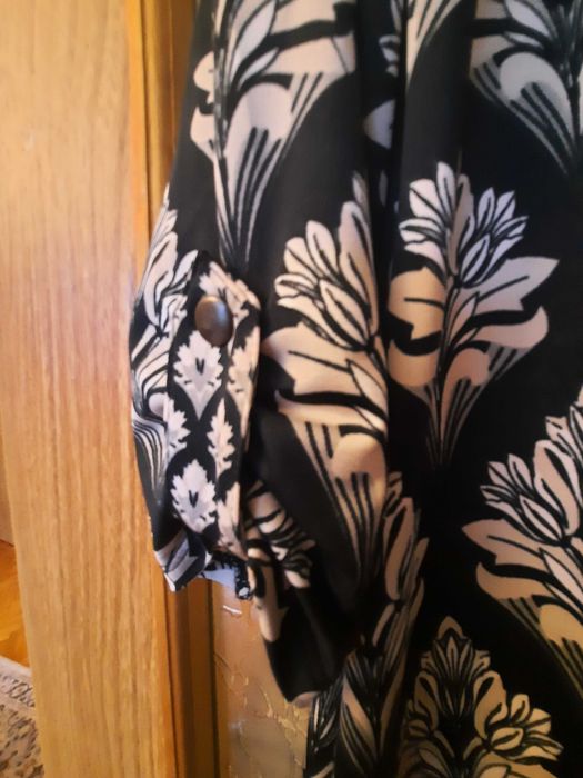 Rochie Debenhams, cu model