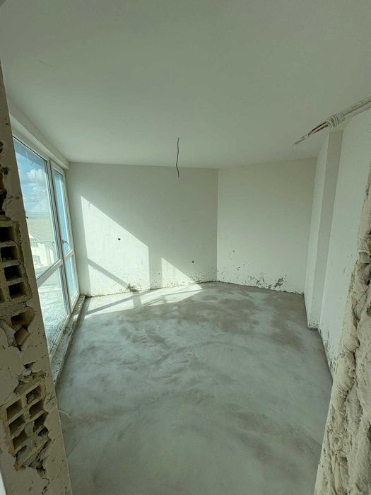 Продава се Двустаен апартамент в Варна, Център - 80 кв.м за 1300 €/кв.м - Снимка #4