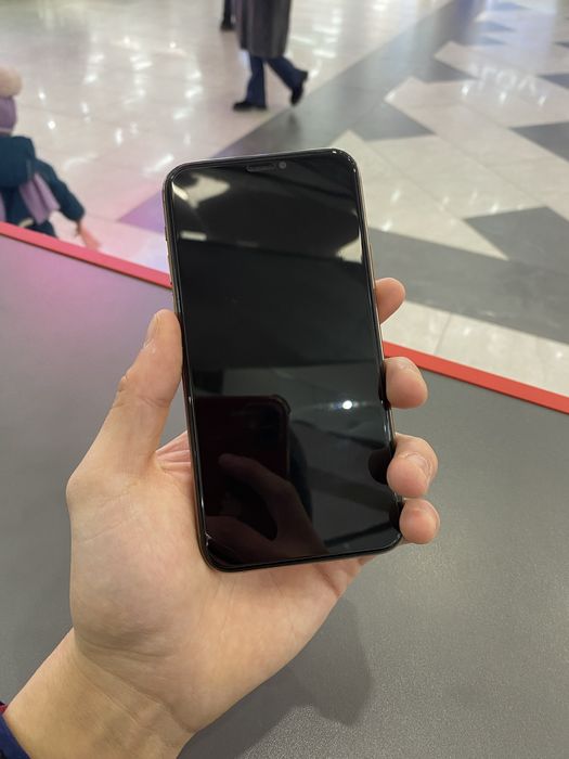 Продам Айфон 11про