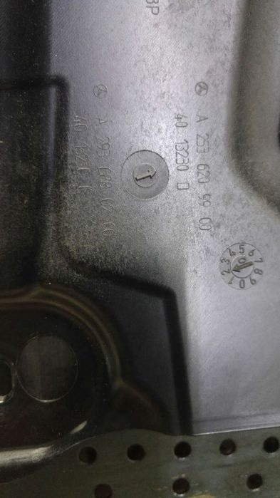 Capac mercedes glc c253 a2536209900 a2936880200