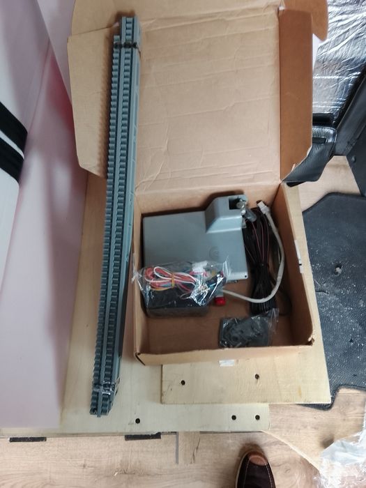 Автомат, ел. мотор за плъзгаща врата на бус