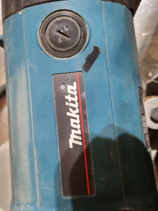 Продам балгарку макита
