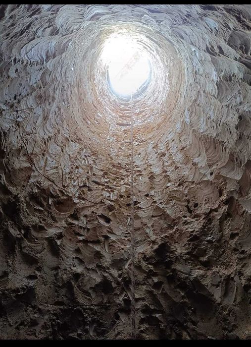 Копаене септични ями - Сглобяване на мебели - Рязане на дървета