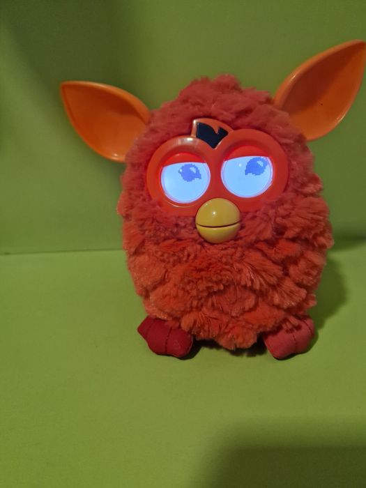 Furby Фърби играчки