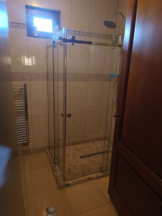 Cabina dus, Balustrada Sticla, Compartimentari birouri din sticla