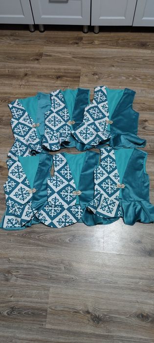 Национальный жилетки,