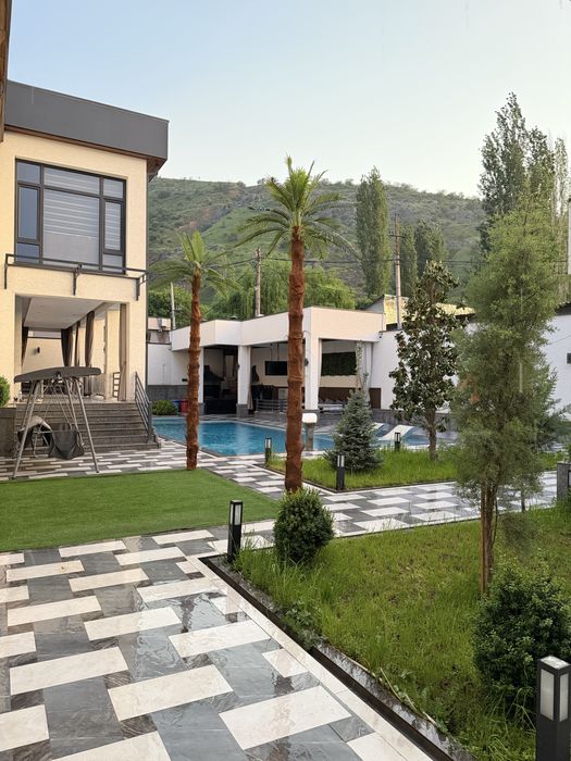 Anvar rich dacha