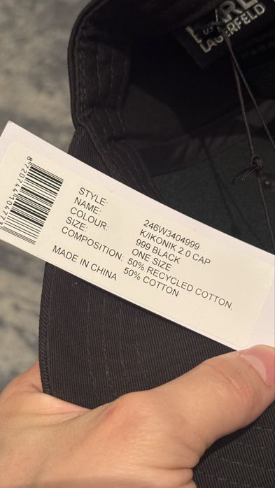 Оригинальная кепка Karl Lagerfeld