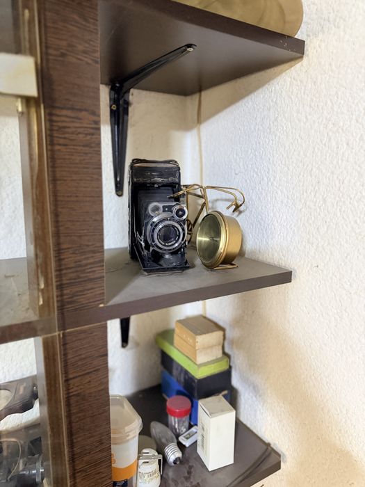 Aparate foto vechi stare foarte buna, le vand pe toate astept o oferta
