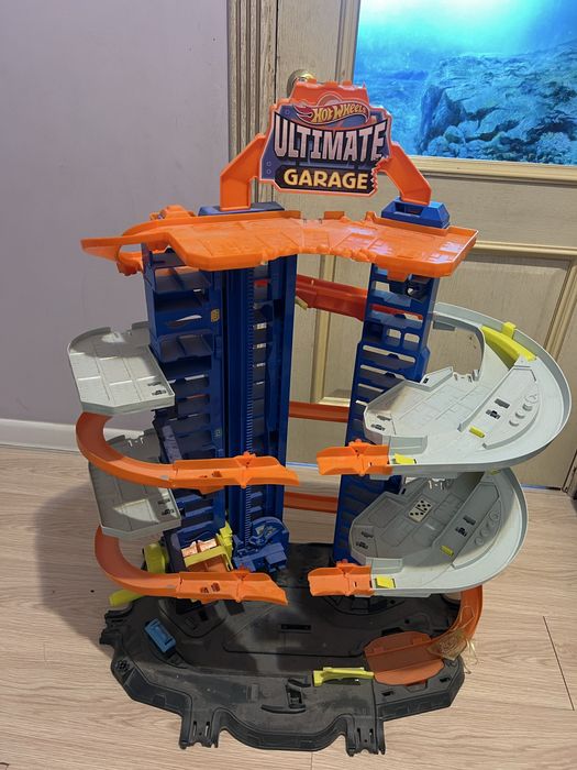 Hot Wheels Невообразимый Гараж