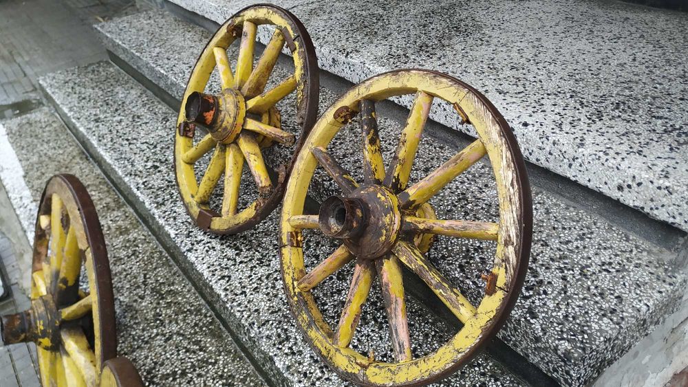 4 бр. колела от стара каруца