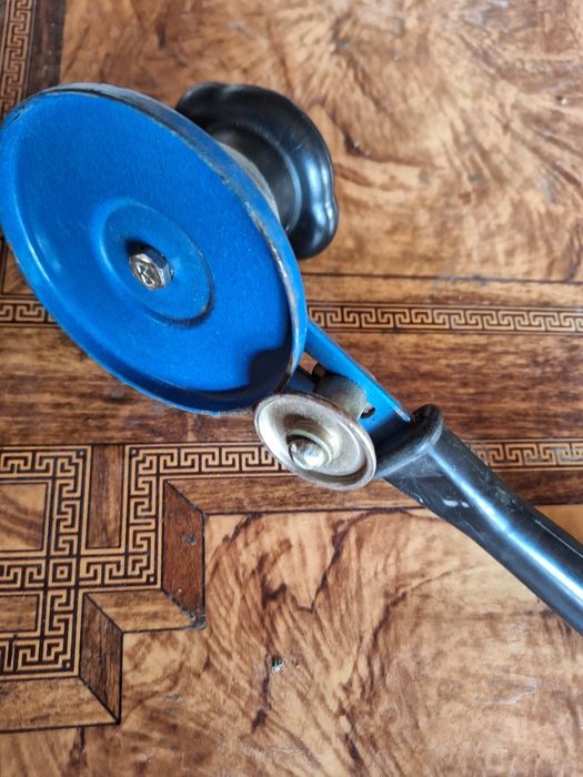 Закрывашка крышек банки