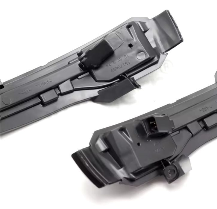 НОВИ Динамични/Плаващи Led Мигачи за Mercedes W222 W205 W213 W293 W463