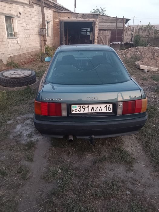 Продам Ауди 80 б3
