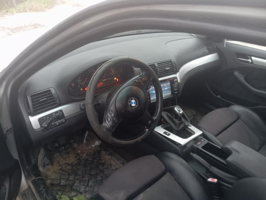 Продавам BMW E46 2.0 136 На Части