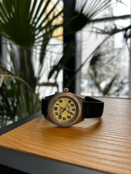 Часовник Fossil 100 meters defender