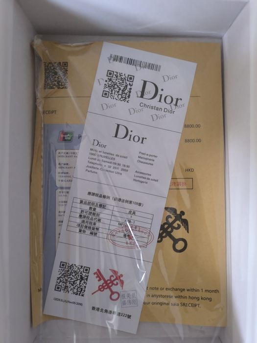 Сумка Dior, новая не носил, подарили.