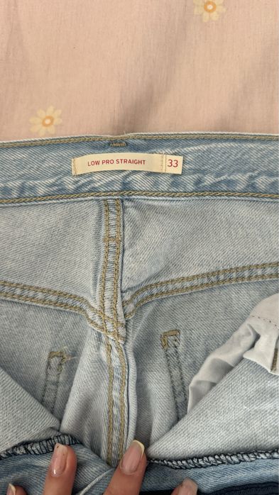 Levis джинсы новые