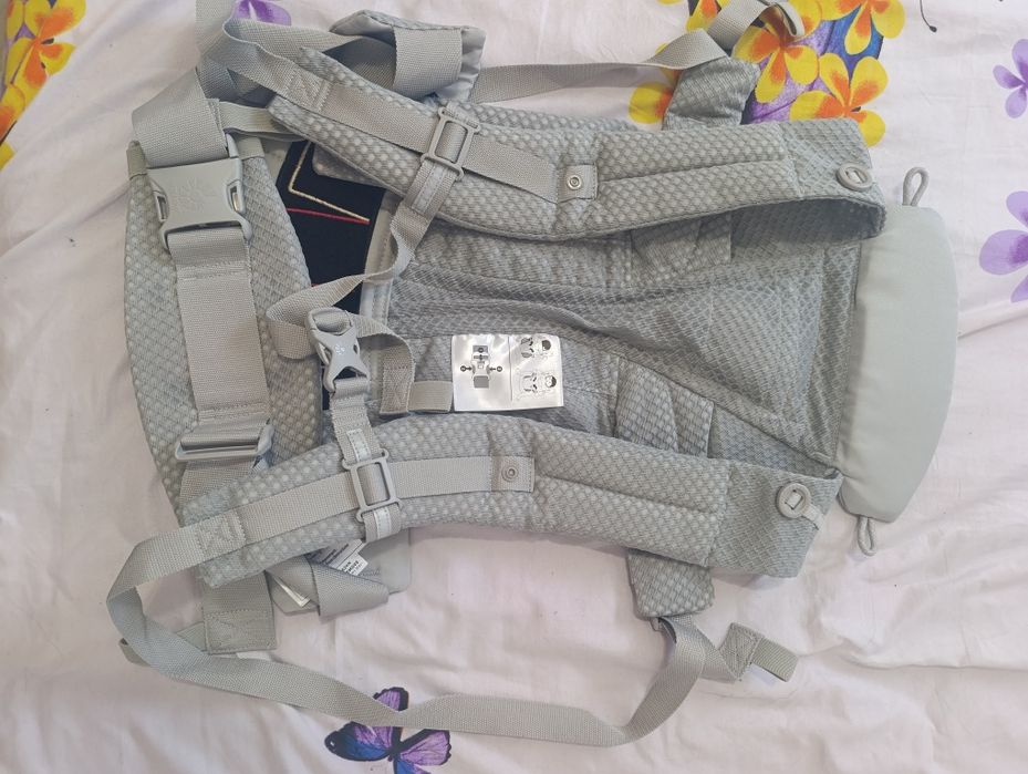 Ergobaby Omni Breeze