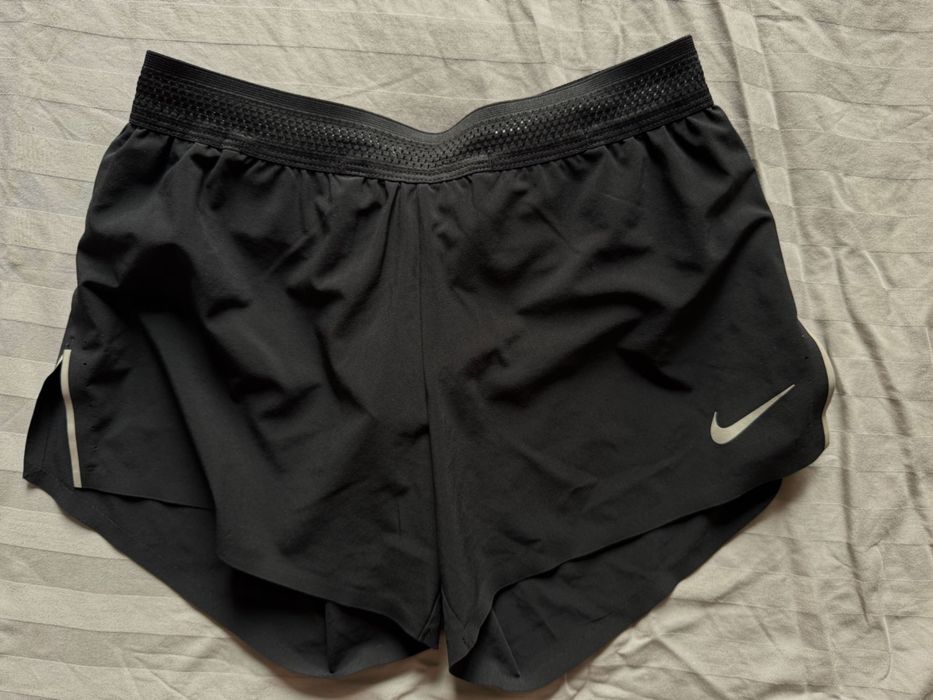 Дамски спортни къси гащи Nike