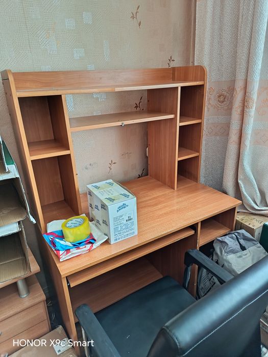 Диван, шкаф, стул отдам бесплатно