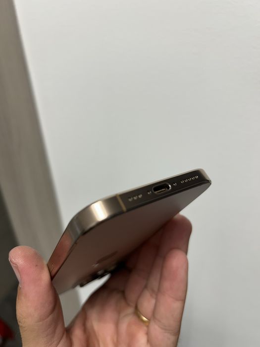 Iphone 16 Pro 128GB Gold