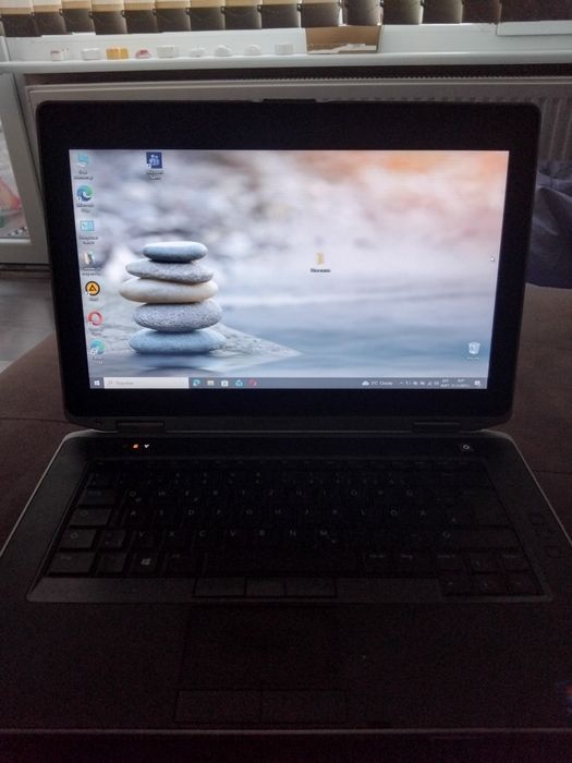 Лаптоп Dell  AA578