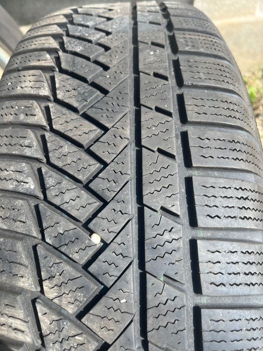 Anvelope iarna continental