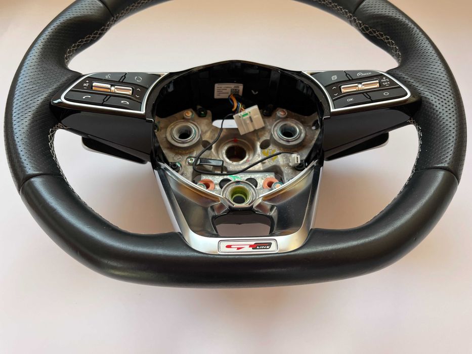 Оригинален с перфорирана кожа Мулти волан с пера Kia Stonic GT Line