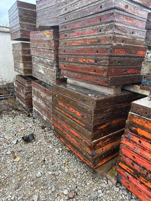 едроплощен вертикален кофраж DOKA