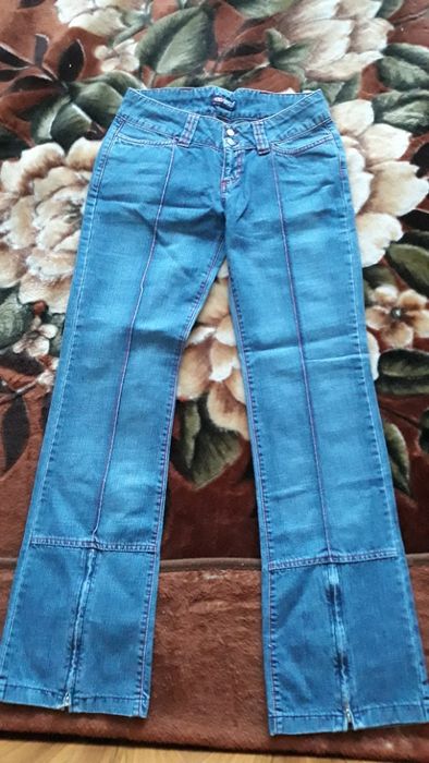 Продам НОВЫЕ джинсы