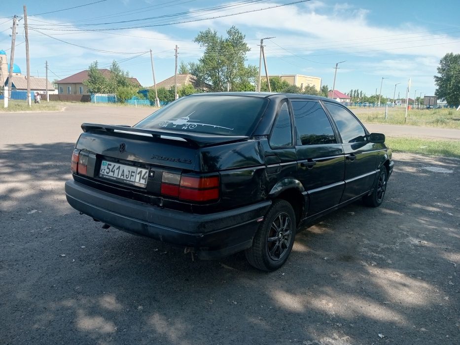 Пассат б3           седан