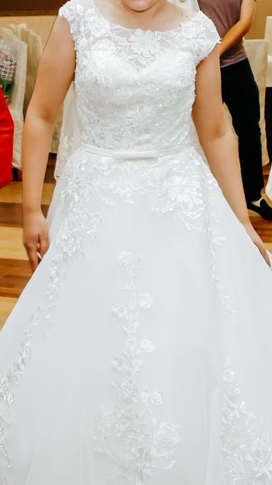 Свадебное платье! На продажу либо рассмотрю прокат