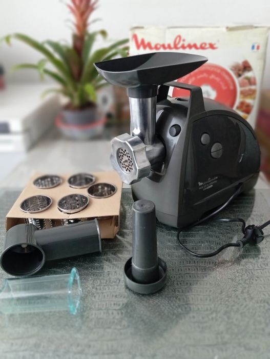 Мясорубка Moulinex hv 8 plus