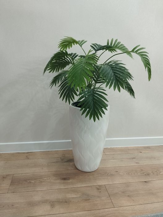 Продам пальму искусственный