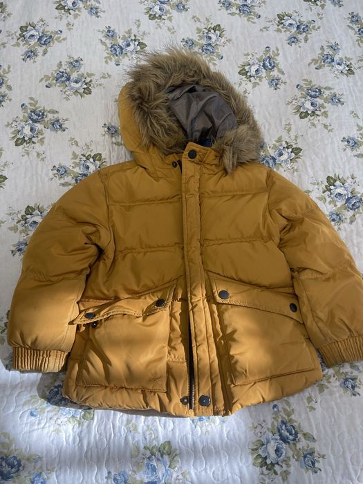 Продаю пуховик Zara 104 cm