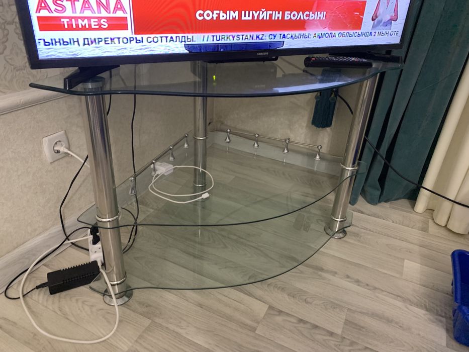 Подставка под телевизор