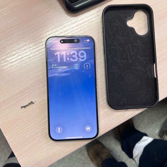 Iphone 16 white 128gb