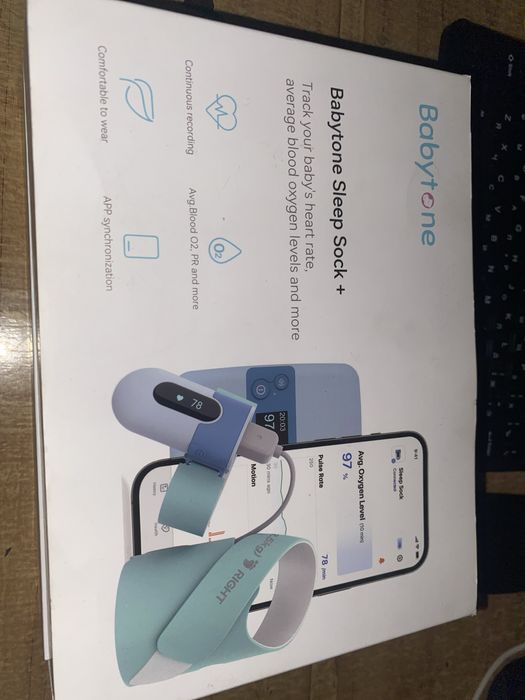 пульсоксиметр , измеряет пульс и кислород